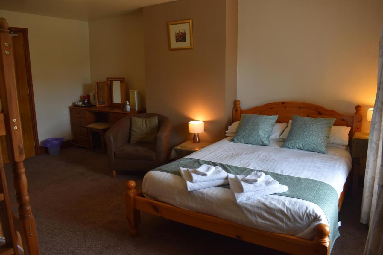 The Belted Will Inn Farlam Bagian luar foto