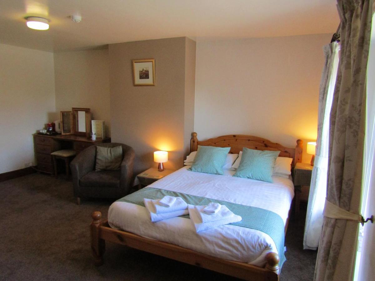 The Belted Will Inn Farlam Bagian luar foto